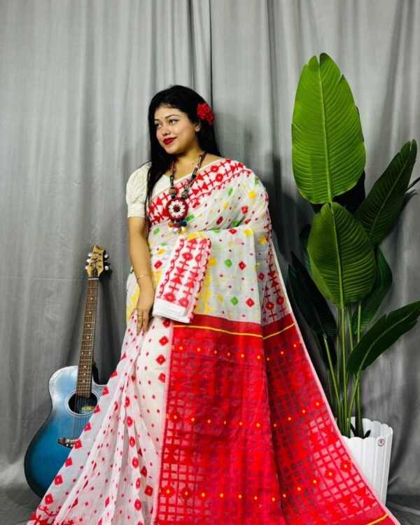 Ganga Jamuna Border White Red Soft Jamdani Saree