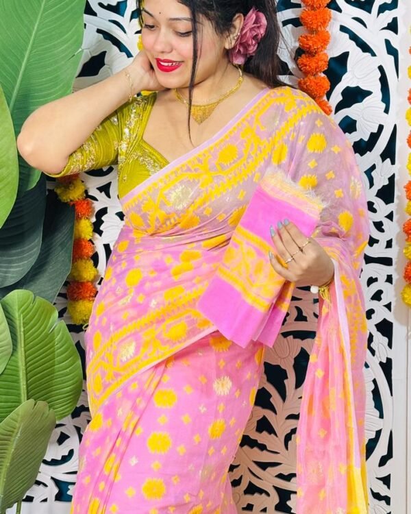 Star Buti Soft Paaddokanok Jamdani Saree