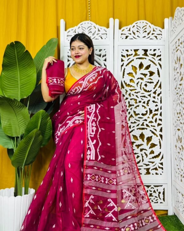 Nimki Buti Soft Majenda Jamdani Saree